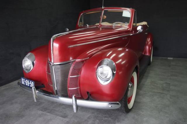 Bild 1/9 von Ford V8 DeLuxe (1940)