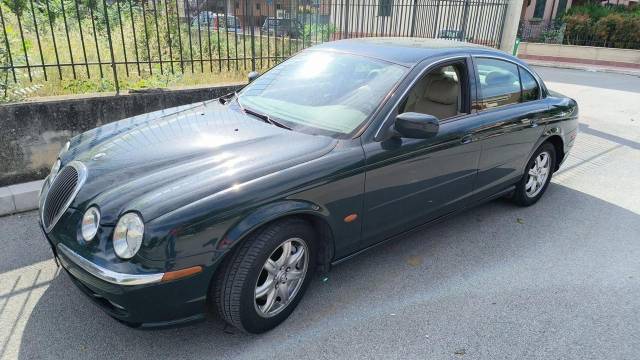 Image 1/9 of Jaguar S-Type 3.0 V6 (2000)