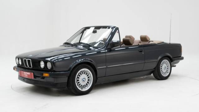 Image 1/15 de BMW 320i (1990)