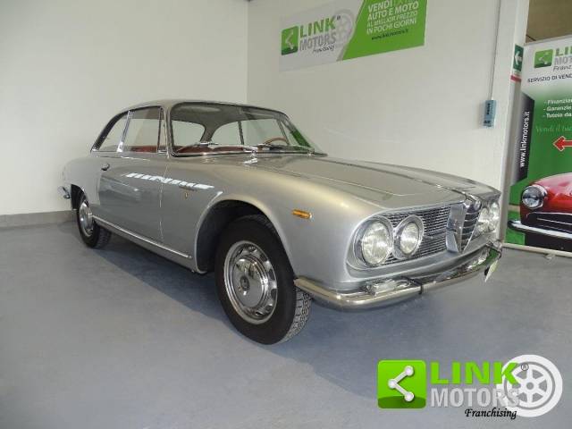 Bild 1/20 von Alfa Romeo 2000 Sprint (1961)