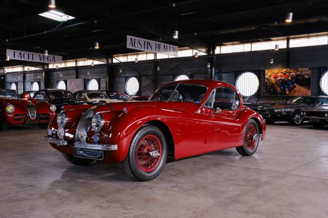 Immagine 1/46 di Jaguar XK 120 FHC (1952)