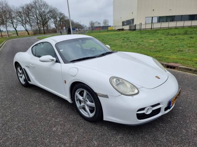 Image 1/7 of Porsche Cayman (2006)