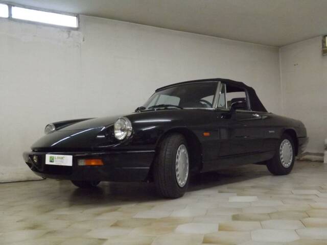 Bild 1/50 von Alfa Romeo 1.6 Spider (1991)