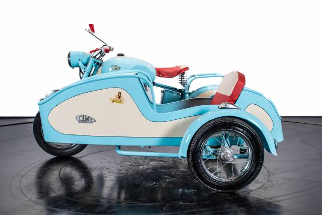 Immagine 1/38 di Iso Rivolta DUMMY (1952)