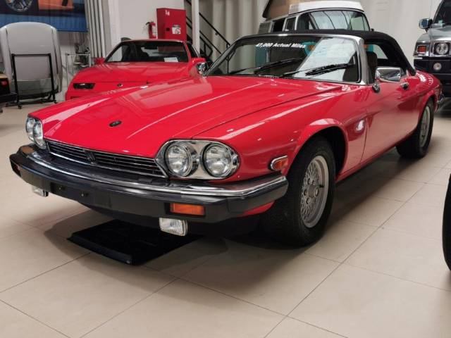 Image 1/38 of Jaguar XJ-S (1975)