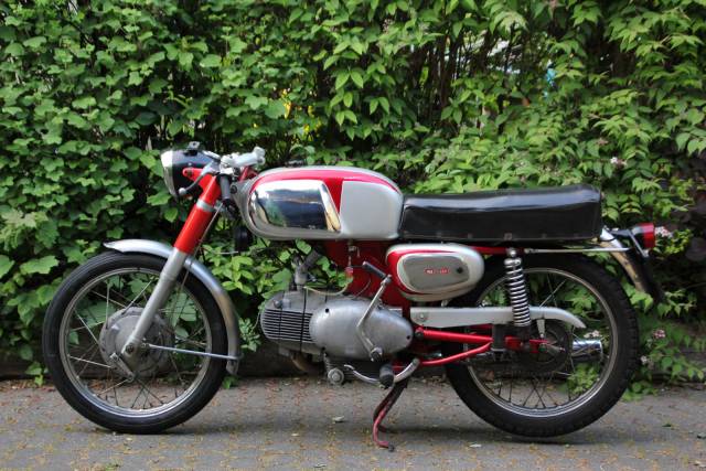 Image 1/14 of Benelli DUMMY (1968)