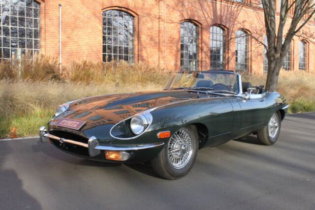 Image 1/21 de Jaguar E-Type (1969)