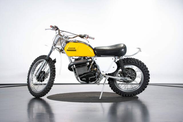 Immagine 1/43 di KTM 250 MC/GS (1973)