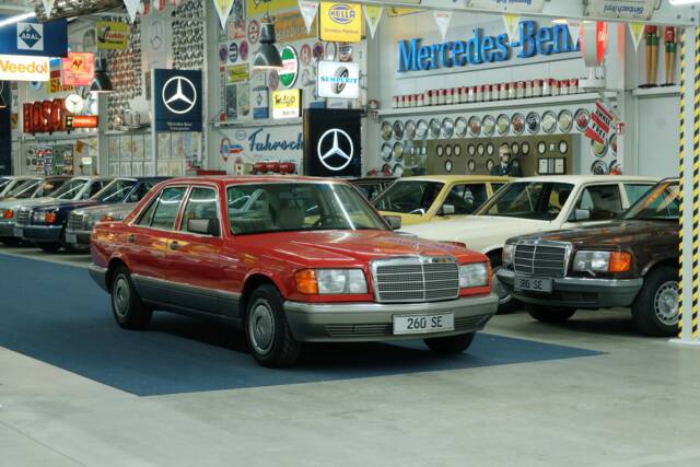 Bild 1/50 von Mercedes-Benz 260 SE (1986)