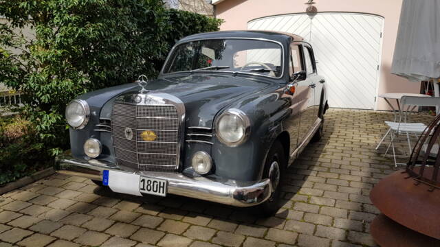 Image 1/6 of Mercedes-Benz 180 c (1962)