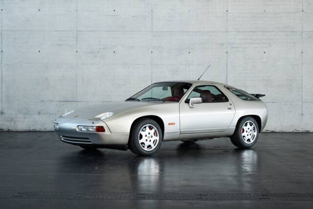 Image 1/50 of Porsche 928 GT (1989)
