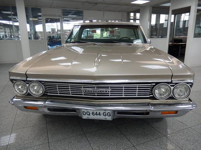Image 1/17 of Chevrolet El Camino (1966)