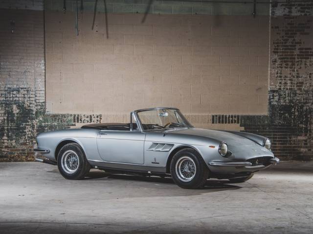 Image 1/39 of Ferrari 330 GTS (1967)