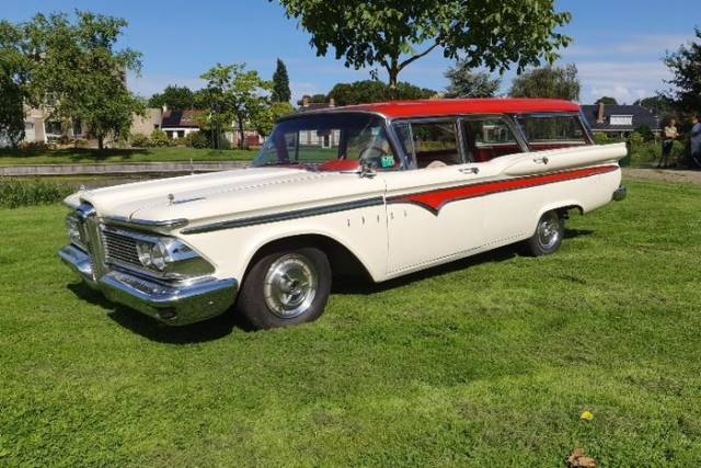 Image 1/9 of Edsel Villager Wagon (1959)