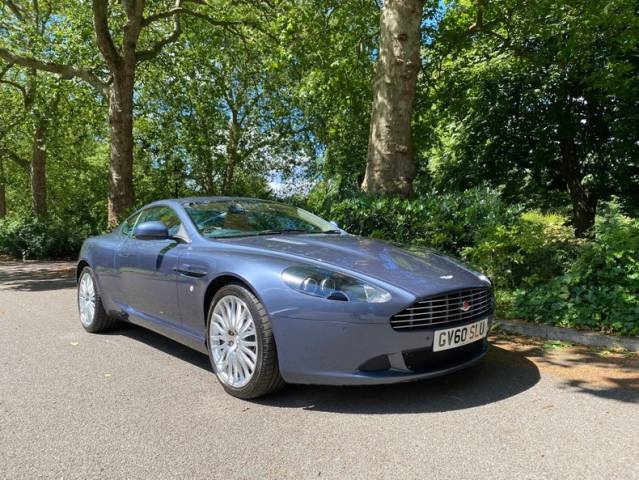 Afbeelding 1/46 van Aston Martin DB 9 (2010)