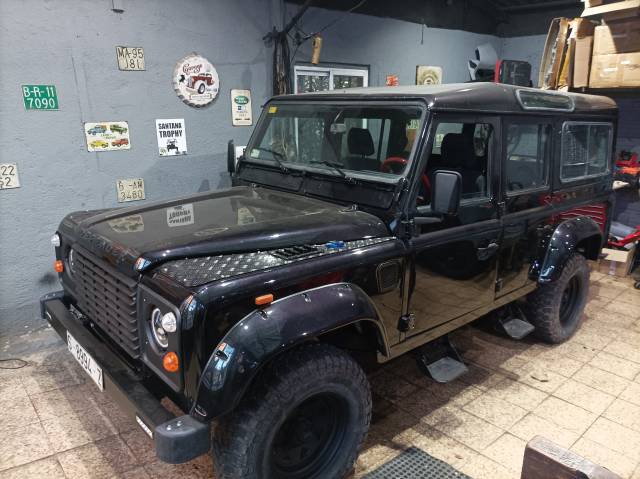 Image 1/20 de Land Rover Defender 110 (1992)