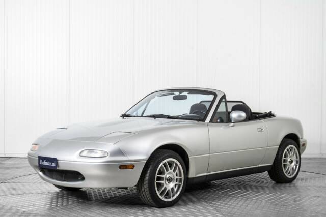 Afbeelding 1/50 van Mazda MX-5 1.6 (1990)