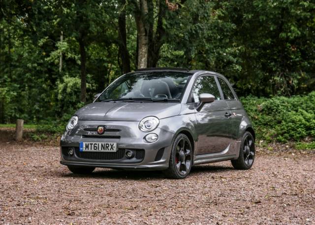 Immagine 1/12 di Abarth 500 C (2011)