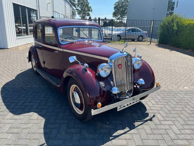 Imagen 1/9 de Rover 12hp Six Light Saloon (1947)