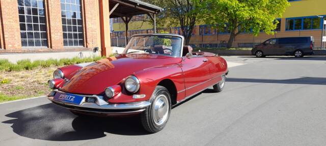 Image 1/10 of Citroën DS 19 Chapron (1961)