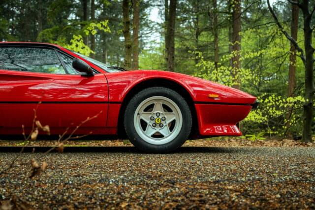 Image 1/33 de Ferrari 308 GTB Quattrovalvole (1983)