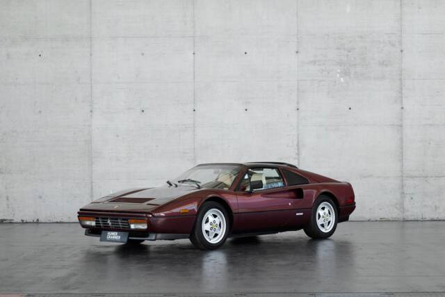 Bild 1/50 von Ferrari 328 GTS (1988)