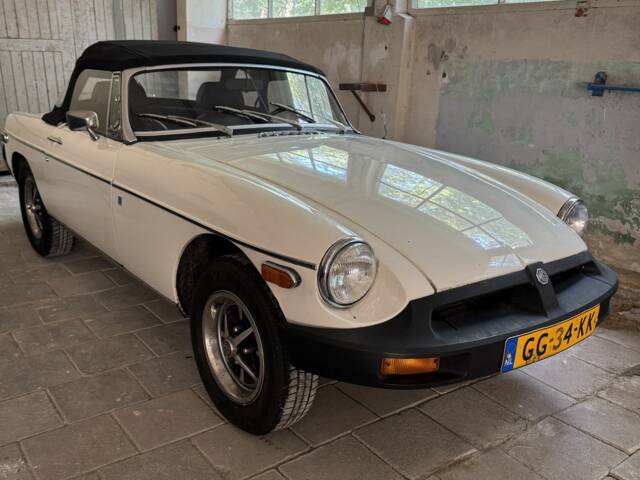 Image 1/8 of MG MGB (1979)