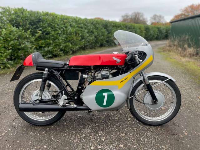 Image 1/30 of Honda DUMMY (1977)
