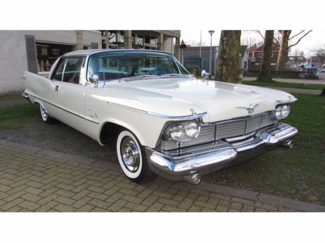 Image 1/24 of Chrysler Imperial Coupe (1958)