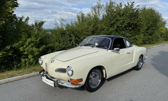 Image 1/30 de Volkswagen Karmann Ghia 1600 (1973)