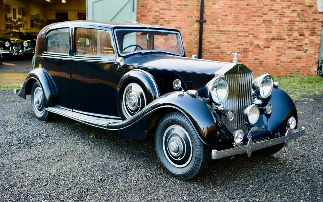 Image 1/50 of Rolls-Royce Wraith (1939)