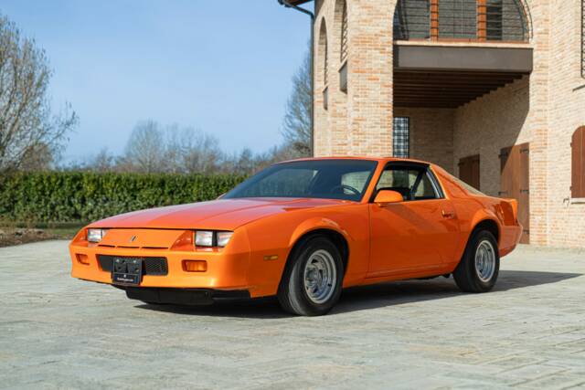 Image 1/50 de Chevrolet Camaro Z28 (1992)