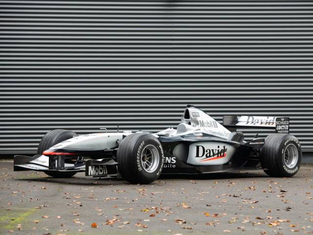 Image 1/50 de McLaren MP4-16 (2001)