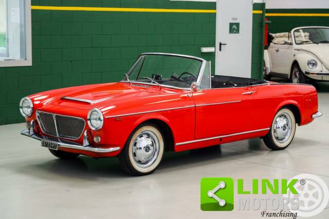 Image 1/10 de FIAT 1200 Convertible (1962)
