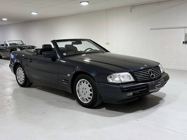 Bild 1/32 von Mercedes-Benz SL 500 (1997)