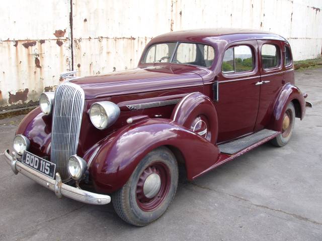 Image 1/10 of Buick Series 90 (1935)
