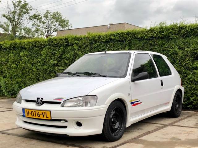 Bild 1/9 von Peugeot 106 Rallye 1.6 (1997)