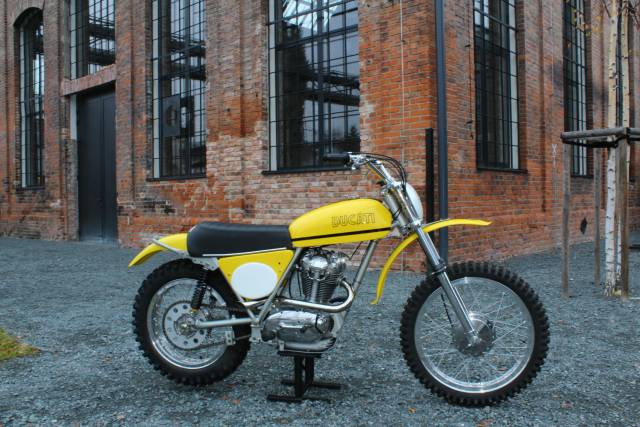 Bild 1/29 von Ducati DUMMY (1971)