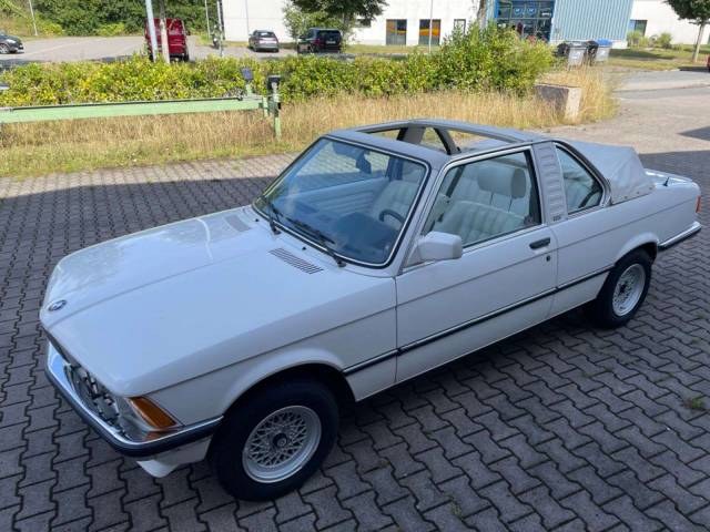 Image 1/15 of BMW 323i Baur TC (1982)