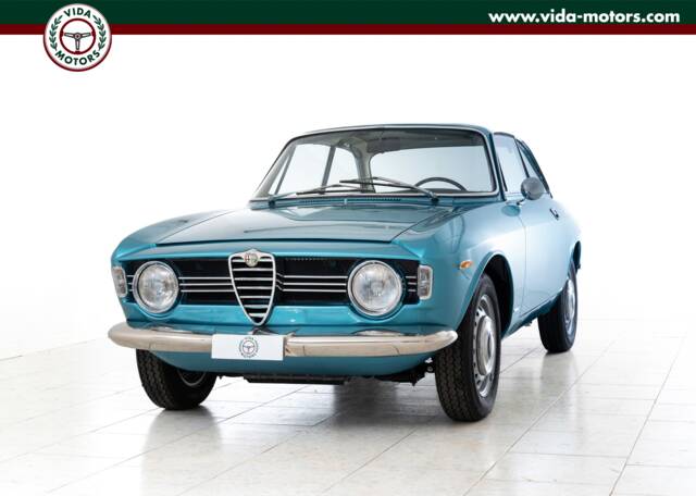 Image 1/15 of Alfa Romeo Giulia 1600 Sprint GT Veloce (1967)