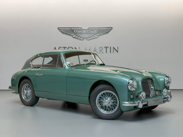 Immagine 1/50 di Aston Martin DB 2/4 Mk I (1955)
