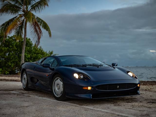 Bild 1/45 von Jaguar XJ 220 (1994)