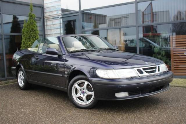 Image 1/9 of Saab 9-3 2.0T Aero (2002)