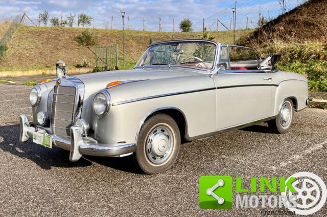 Image 1/4 of Mercedes-Benz 220 SE Cabriolet (1960)