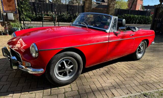 Image 1/19 of MG MGB (1971)
