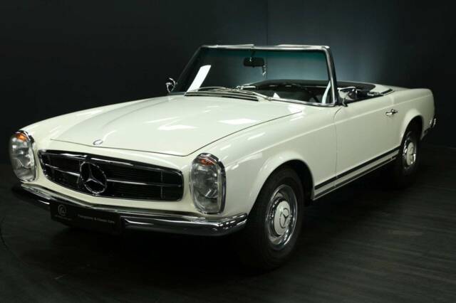 Immagine 1/50 di Mercedes-Benz 230 SL (1967)