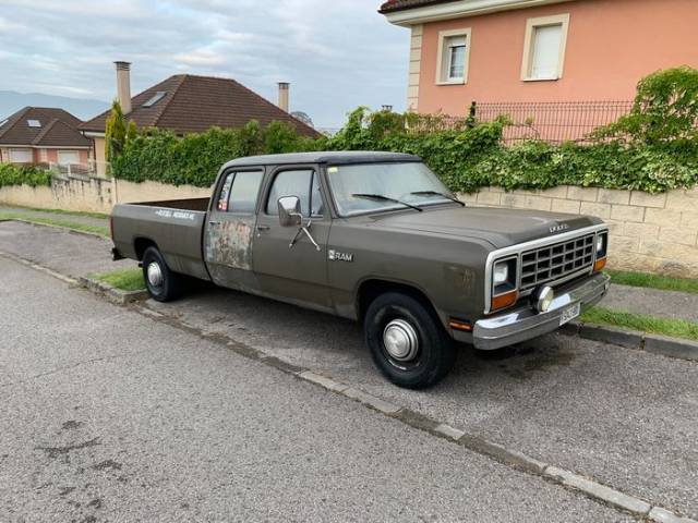 Afbeelding 1/9 van Dodge Ram (1985)