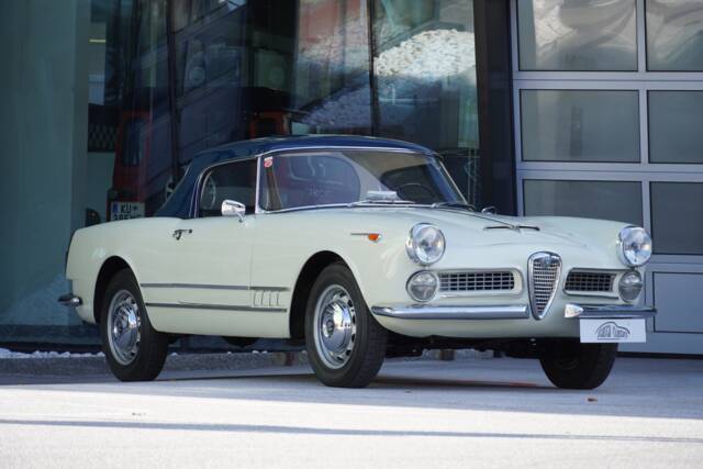Image 1/37 de Alfa Romeo 2000 Spider (1959)