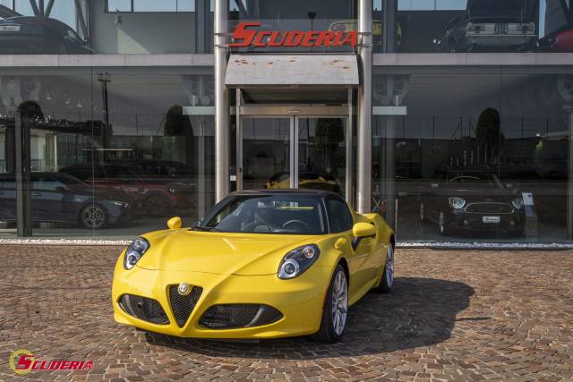 Image 1/27 of Alfa Romeo 4C Spider (2017)
