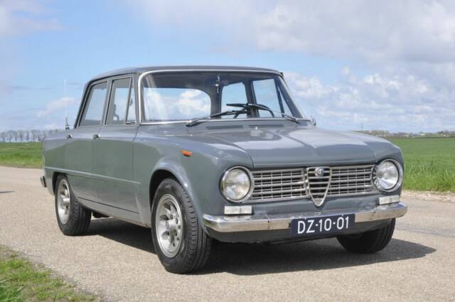 Image 1/8 of Alfa Romeo Giulia 1300 TI (1966)